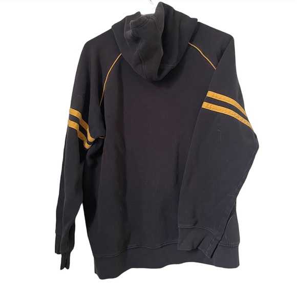 Nautical & Jeans Co Sweater in Medium - Picture 2 of 3